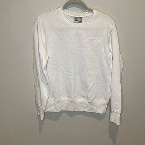 NWOT New Balance‎ White Crew Neck Sweatshirt—Size Medium